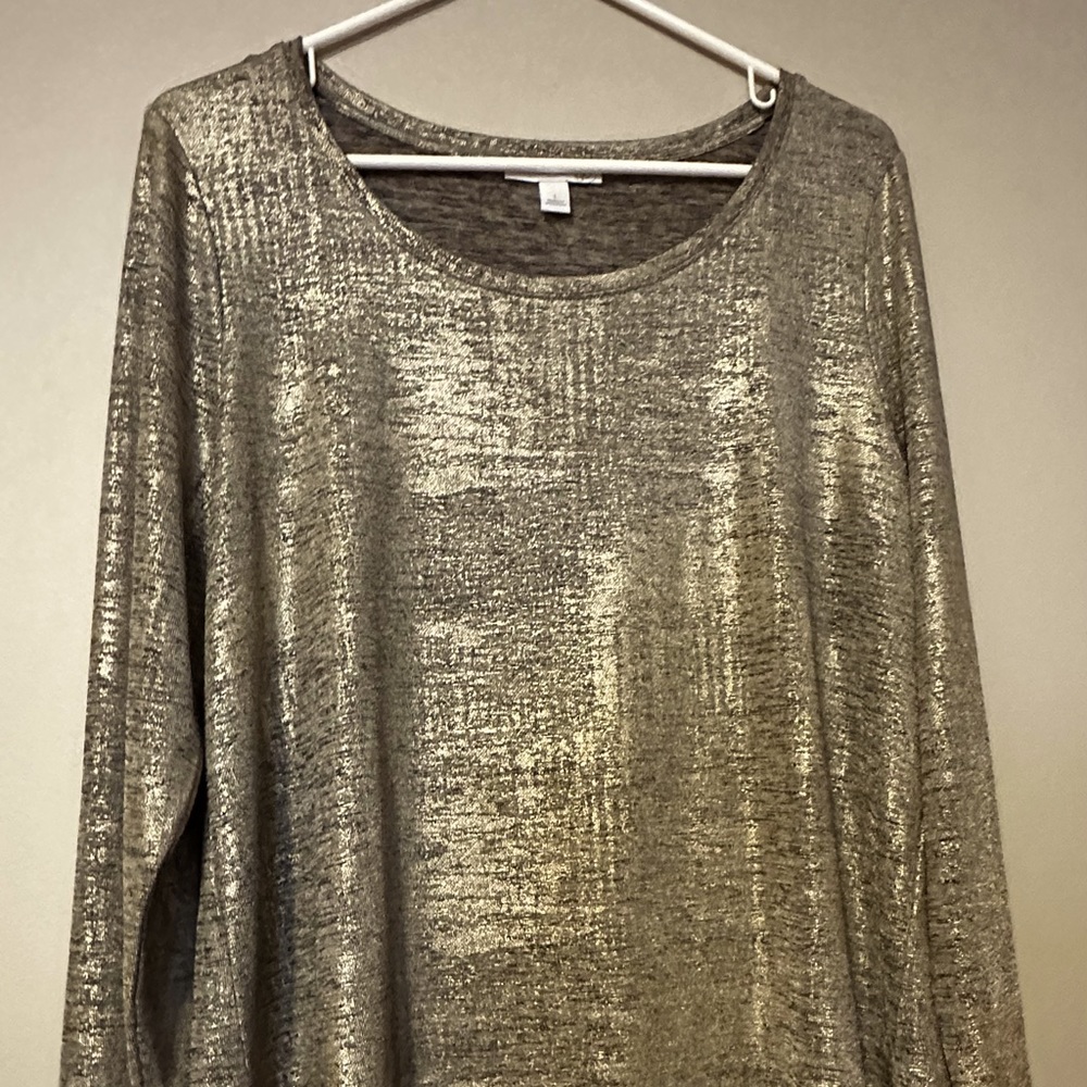 Lovely Westport 1962 Top Combination of Gold, black, and silver